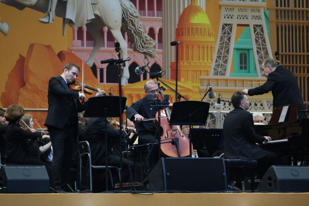 Слушателей «Безумных дней» стало в три раза больше!